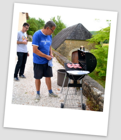 Jan aan de barbecue