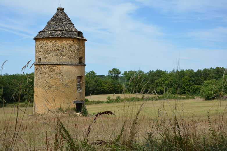 op weg naar St-Amand-de-Coly