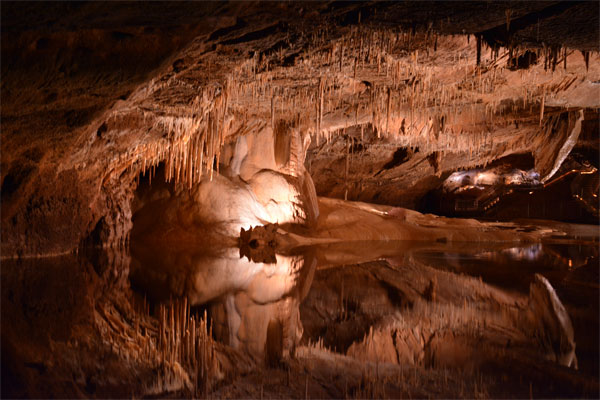 the caves of lacave