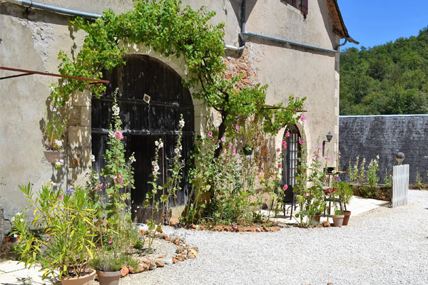 terrasses aux gîtes pour 2 personnes du Manoir à Souillac