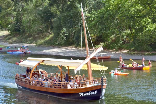 gabarre on the Dordogne