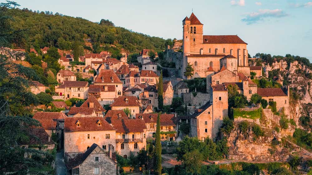 Zonsopgang boven Saint-Cirq-Lapopie