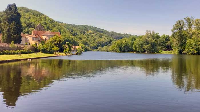 De Dordogne in Beaulieu-sur-Dordogne